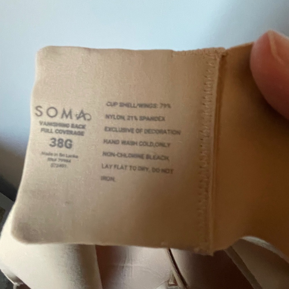 SOLD! Soma Vanishing Back Full Coverage Bra 38G Beige Smooth Underwire - Picture 6 of 10